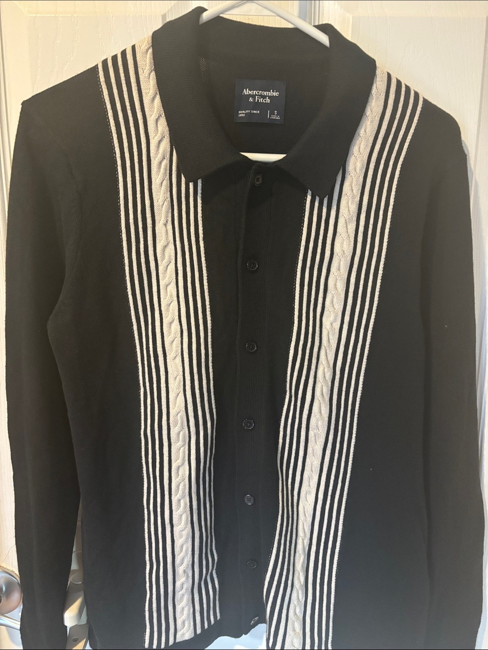 Abercrombie & Fitch Black Knit Button-Up Polo Sweater with Cream Cable Panels